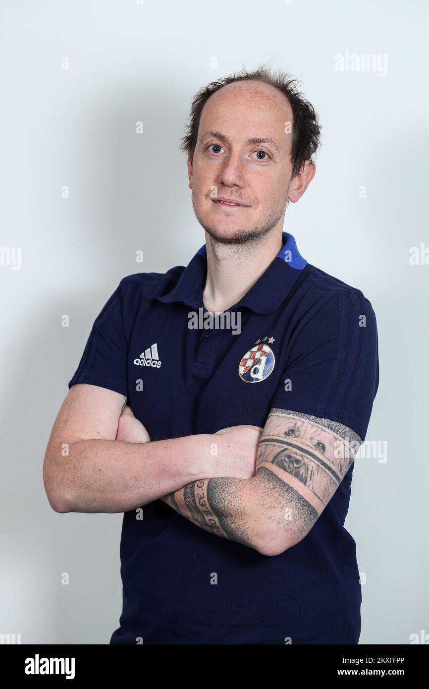 Dinamo football club nuovo capo allenatore vedran attias analista di