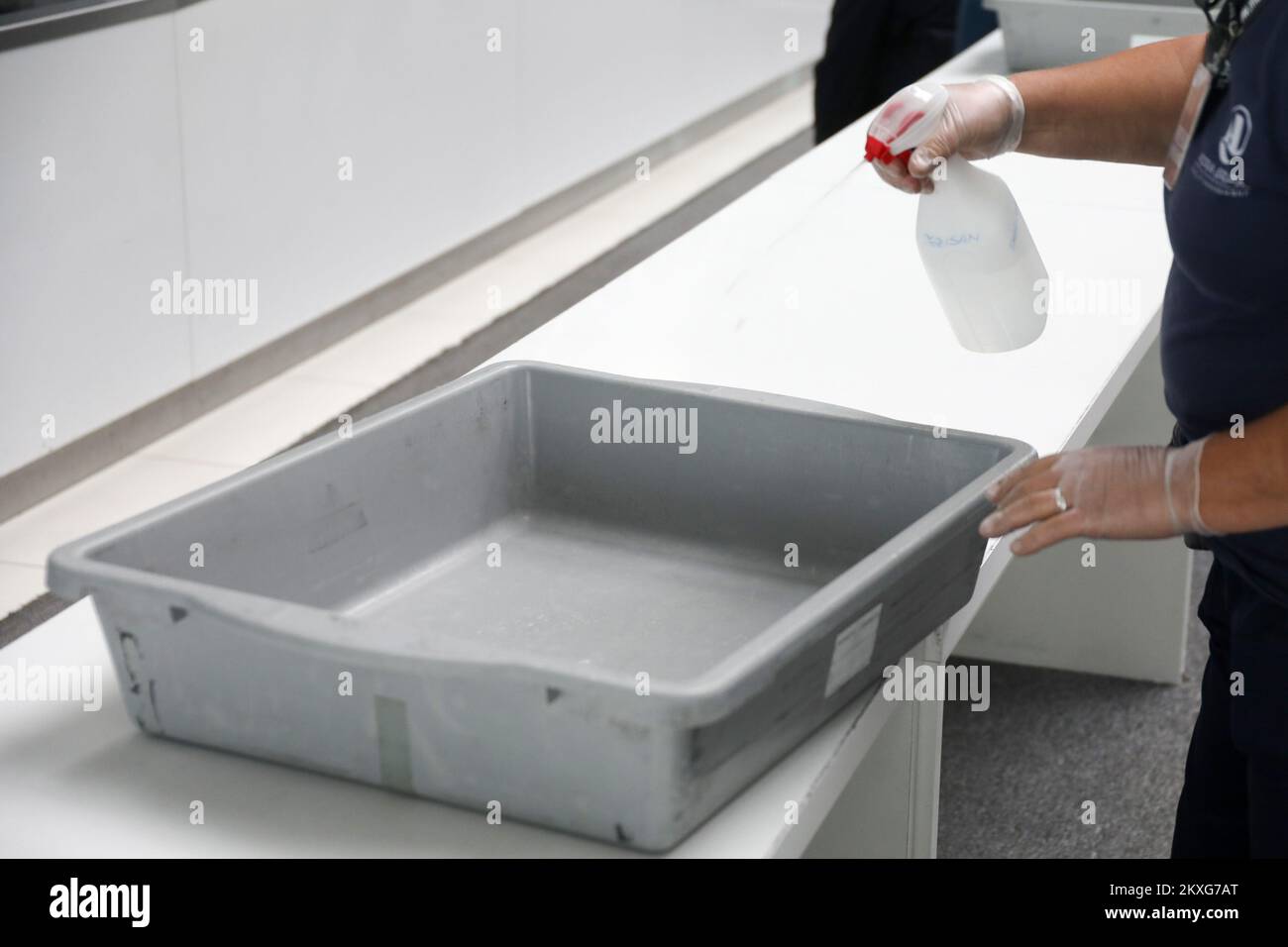 05.06.2020., Croazia, Zagabria - l'aeroporto internazionale Franjo Tudjman è pronto a continuare il traffico nel rispetto di tutte le misure epidemiologiche di sicurezza prescritte. Foto: Borna Filic/PIXSELL Foto Stock