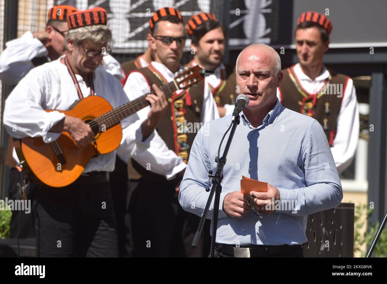 07.06.2020., Sibenik - Croazia Marks 27 anni senza Drazen Petrovic poco prima dell'estate del 1993, un incidente stradale sulla strada statale vicino alla città tedesca di Ingolstadt privò la Croazia di uno dei migliori atleti di tutti i tempi - l'unico Drazen Petrovic. Il 7 giugno è stato così trasformato in un giorno di shock, tristezza e incredulità, e ogni 7 giugno che è seguito in un giorno di ricordo. Il genio del basket aveva lasciato un segno indelebile a livello globale, anche se non conosceremo mai il suo pieno impatto dal momento che è stato preso da noi prima che abbia compiuto 30 anni. Foto: Hrvoje Jelavic/PIXSELL Foto Stock