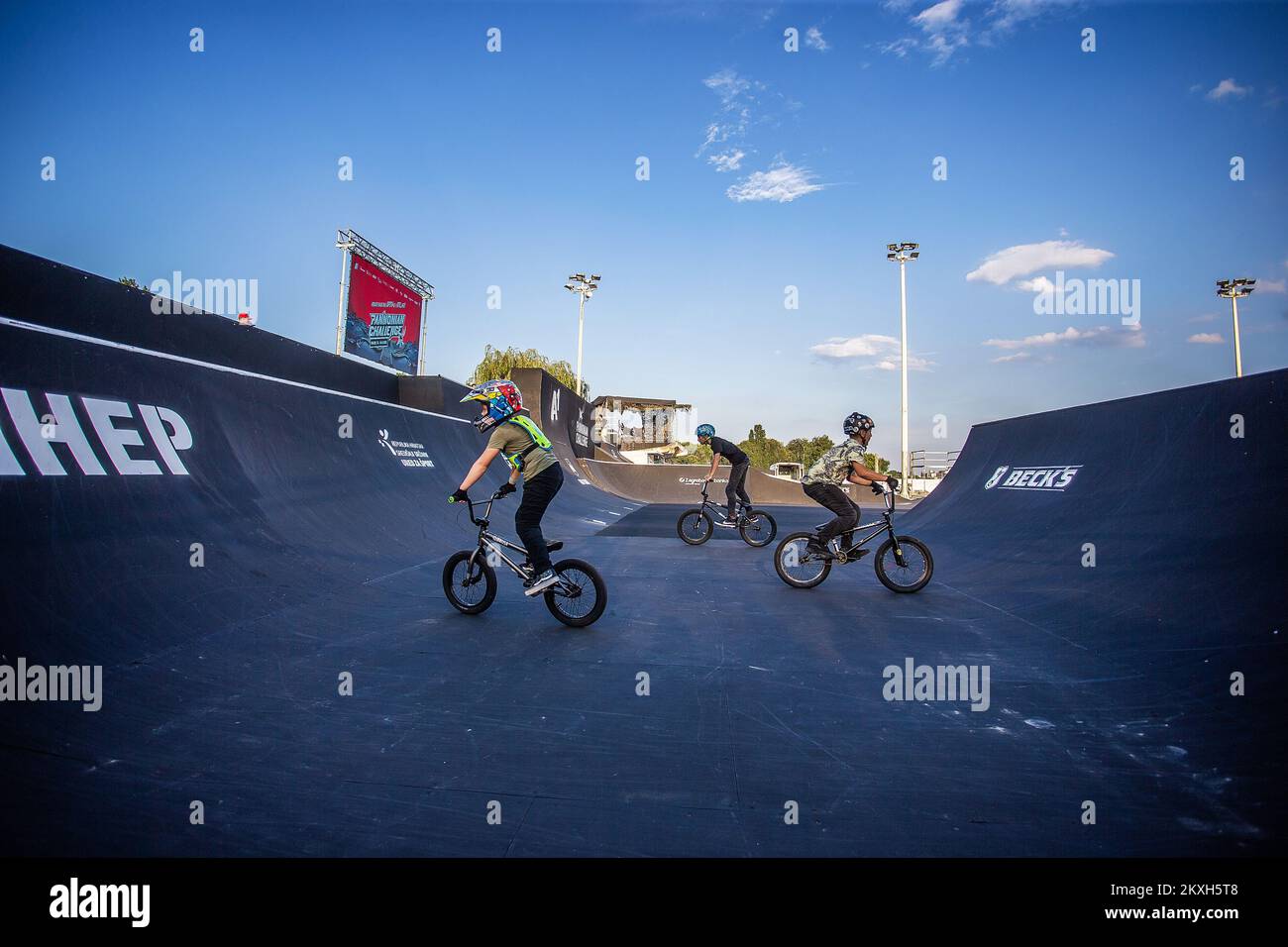 Men Freestyle BMX training al Pannonian Skatepark Panna Day prima della cerimonia di apertura del XXI Pannonian Challenge a Osijek, Croazia, il 12 agosto 2020. Foto: Davor Javorovic/PIXSELL Foto Stock