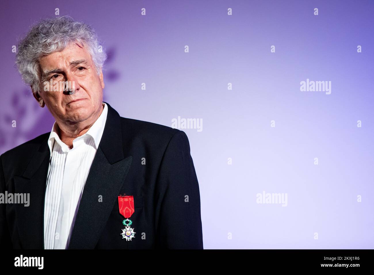 Le immagini mostrano il biologo croato e membro dell'Accademia Francese delle Scienze, dell'Accademia europea delle Scienze e delle Arti, dell'Accademia Mondiale delle Scienze e dell'Organizzazione europea per la Biologia molecolare (EMBO) Miroslav Radman. Radman ha ricevuto la Legione d'onore presso il Mediterranean Institute for Life Research (MedILS). Gli è stato presentato dall'Ambasciatore francese presso la Repubblica di Croazia, Gael Veyssiere, a Spalato, Croaia, il 08 ottobre, 2020. Foto: Milano SABIC/PIXSELL Foto Stock