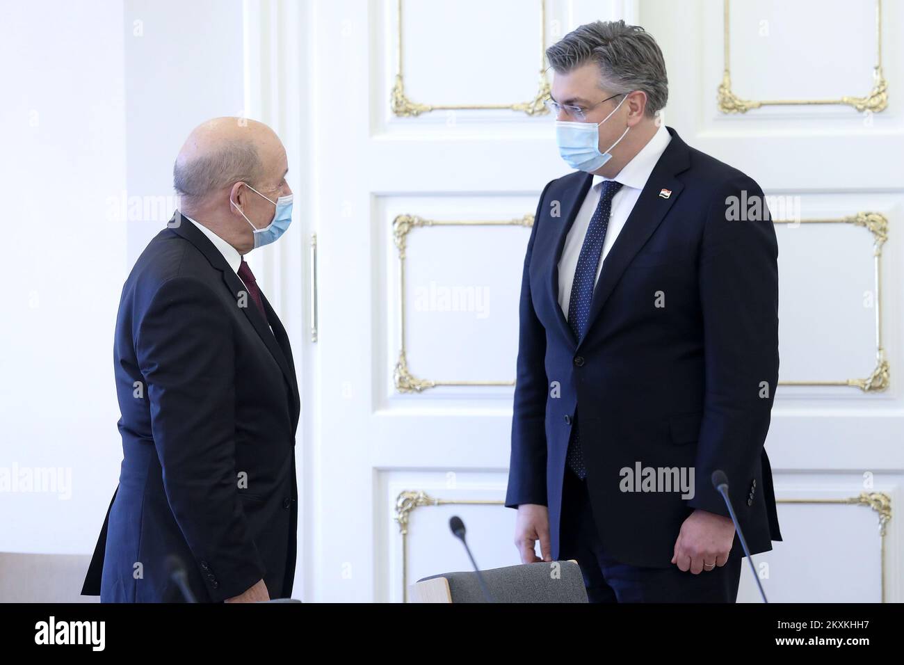 Il primo ministro croato Andrej Plenkovic incontra il ministro francese dell'Europa e degli Affari esteri Jean Yves le Drian, a Zagabria, in Croazia, il 14 gennaio 2021. Foto: Patrik Macek/PIXSELL Foto Stock
