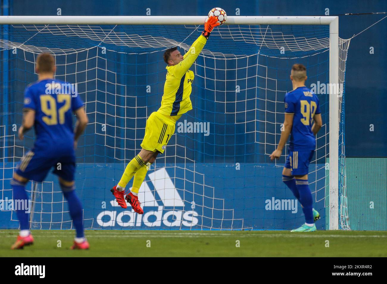 Croazia, Zagabria - 4 AGOSTO 2021 Artur Boruc durante la terza partita di calcio di qualificazione della UEFA Champions League 1 tra Dinamo Zagreb e Legia Varsavia sullo stadio Maksimir. Foto: Jurica Galoic/PIXSELL Foto Stock