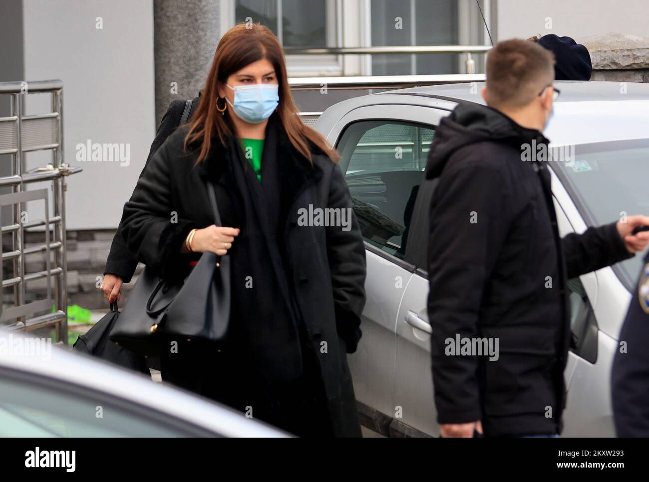 L'ex ministro dello sviluppo regionale e dei fondi dell'UE Gabrijela Zalac è stato arrestato in un'indagine sulla corruzione in corso dalla Procura europea (EPPO) in Croazia, a Vinkovci, Croazia, il 10 novembre 2021. Lo scandalo, soprannominato dai media locali Software Affair, prevede l'acquisto di 16,2 milioni di kuna (â‚¬2,1m) per un programma software assegnato a una società chiamata Ampelos dal Ministero dello sviluppo regionale e dei Fondi UE, nel periodo in cui Zalac gestiva il ministero. Zalac ha servito nel gabinetto dell'attuale primo ministro, Andrej Plenkovic, dall'ottobre 2016 al luglio 2019. Foto Stock