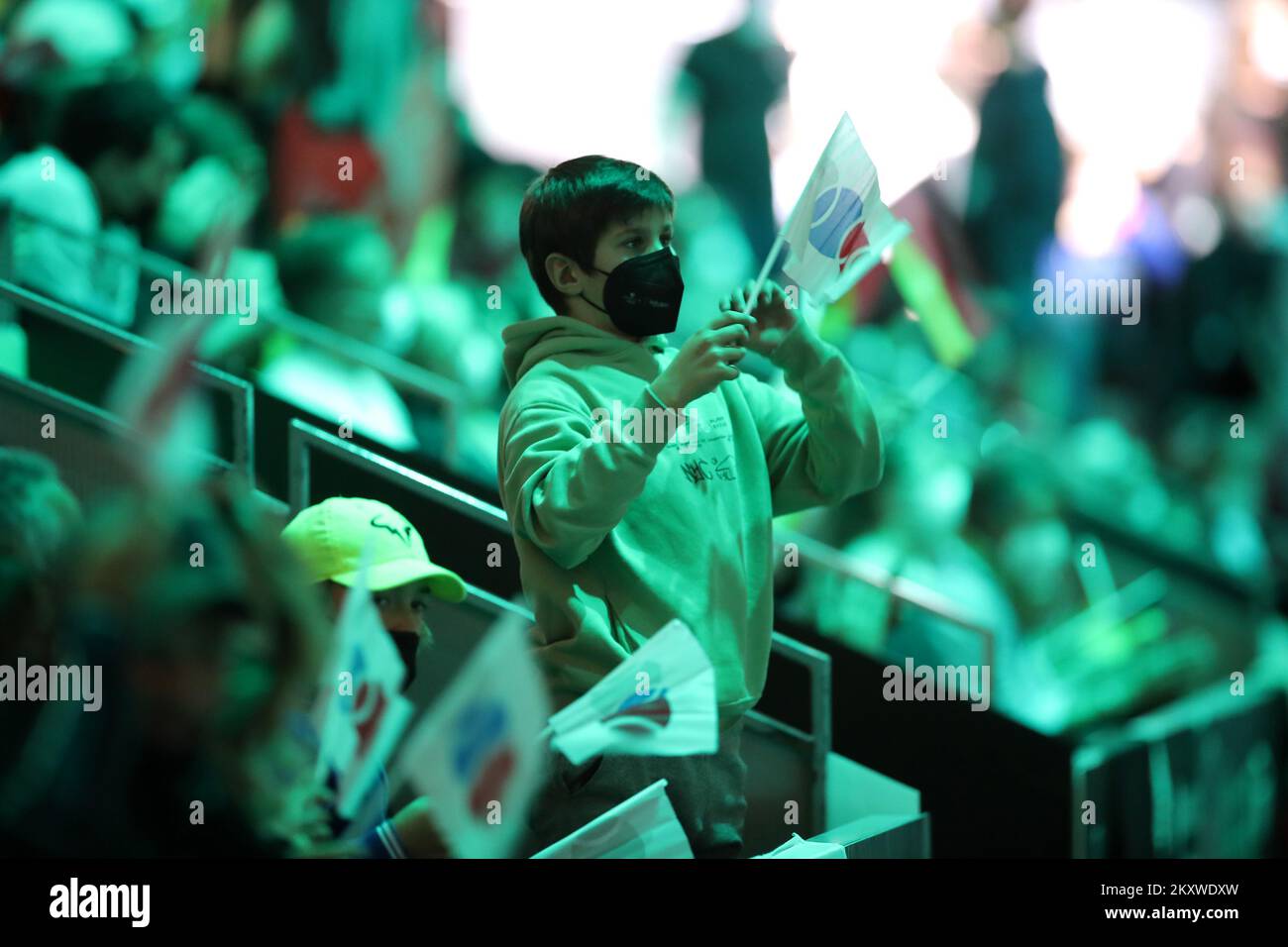 MADRID, SPAGNA - DICEMBRE 04: Tifosi russi dopo aver vinto le semifinali della Coppa Davis tra Russia e Germania all'Arena di Madrid il 4 Dicembre 2021 a Madrid, Spagna.Foto: Sanjin Strukic/PIXSELL Foto Stock