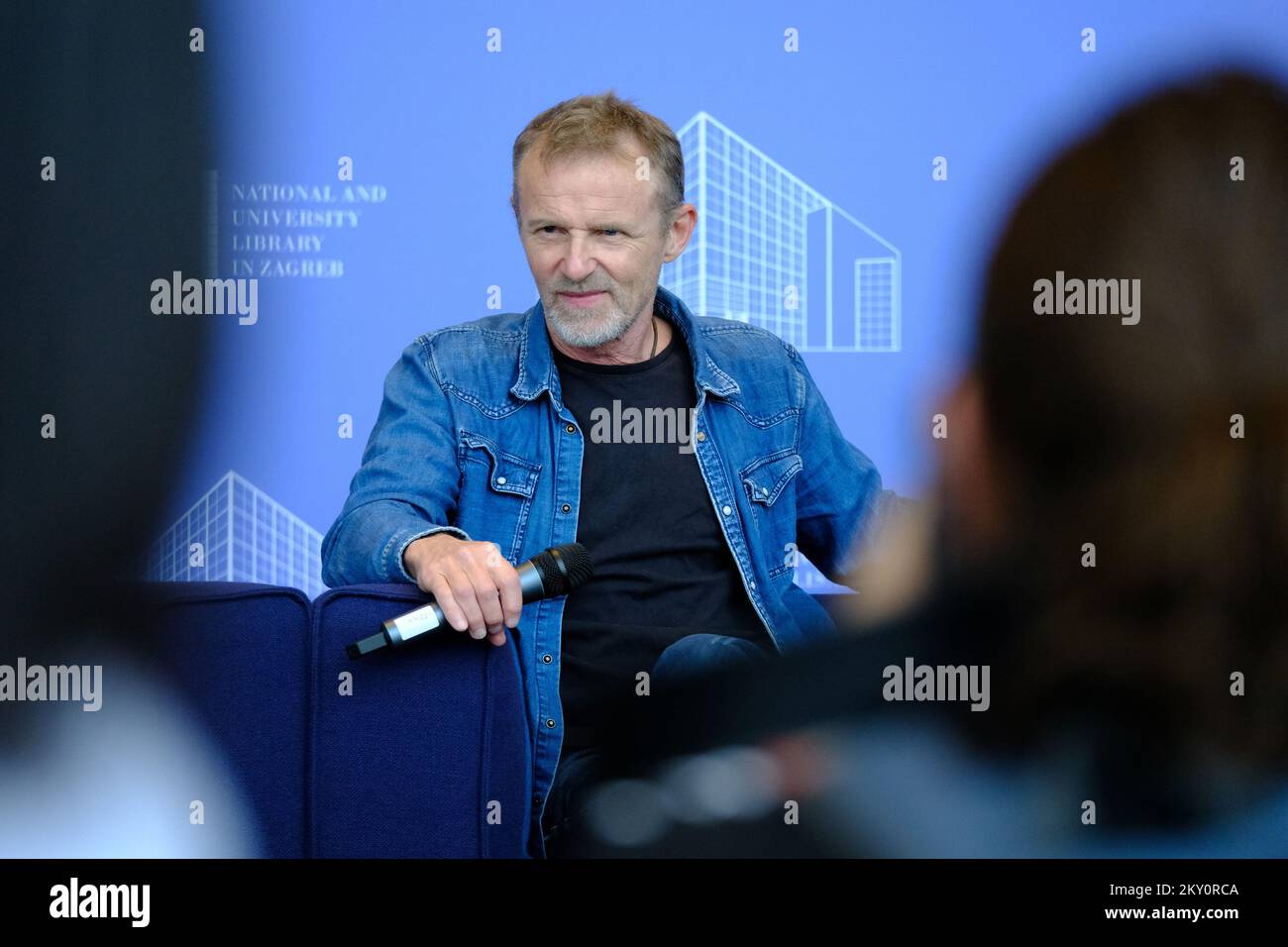 Lo scrittore norvegese Jo Nesbo è visto durante la presentazione dei suoi libri più recentemente pubblicati, The Jealousy Man and Other Stories and Rat Island e Other alla Biblioteca Nazionale e Universitaria di Zagabria, Croazia, il 7 maggio 2022. Foto: Bruno Fantulin/PIXSELL Foto Stock