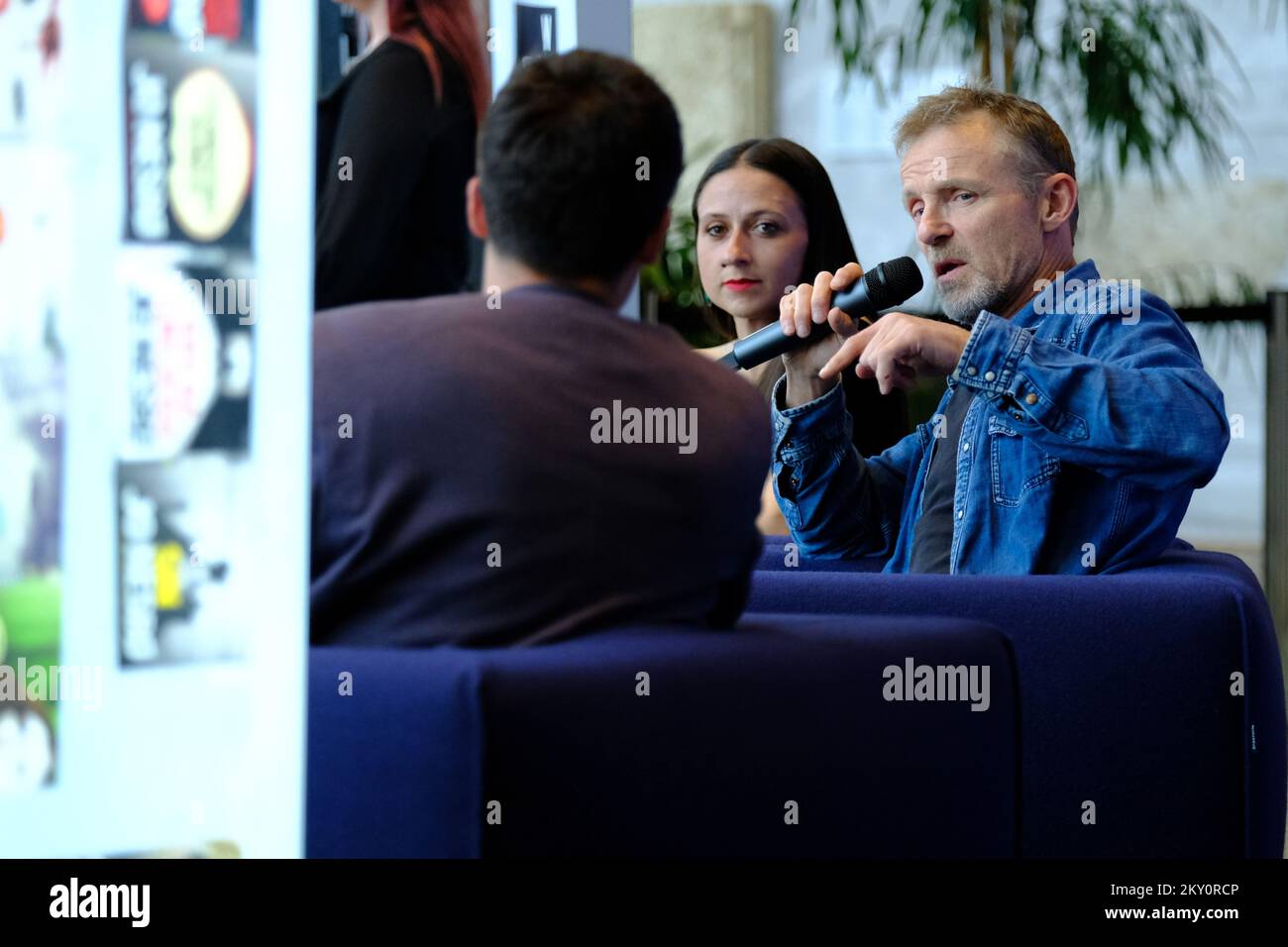 Lo scrittore norvegese Jo Nesbo è visto durante la presentazione dei suoi libri più recentemente pubblicati, The Jealousy Man and Other Stories and Rat Island e Other alla Biblioteca Nazionale e Universitaria di Zagabria, Croazia, il 7 maggio 2022. Foto: Bruno Fantulin/PIXSELL Foto Stock