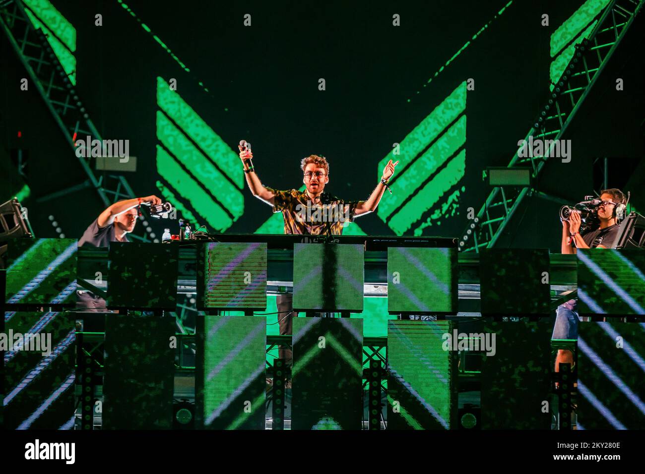 Performance di DJ Oliver Heldens nella seconda notte del Festival Ultra Europe tenutosi a Spalato, Croazia, il 09 2022 luglio. Foto: Zvonimir Barisin/PIXSELL Foto Stock