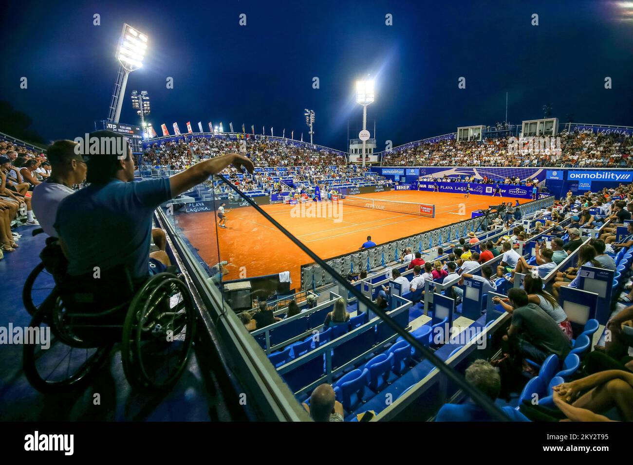 Vista generale dello stadio Goran Ivanisevic durante l'ATP 250 Plava Laguna Croazia Open Umago seconda partita di tennis di turno tra Carlos Alcaraz di Spagna e Norbert Gombos di Slovacchia a Umago, Croazia il 28 luglio 2022. Foto: Srecko Niketic/PIXSELL Foto Stock