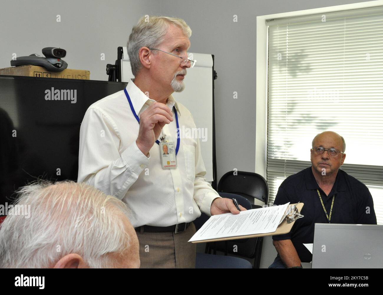 La FEMA svolge la formazione per il personale di emergenza statale sul Data Trackin. Fotografie relative a disastri e programmi, attività e funzionari di gestione delle emergenze Foto Stock