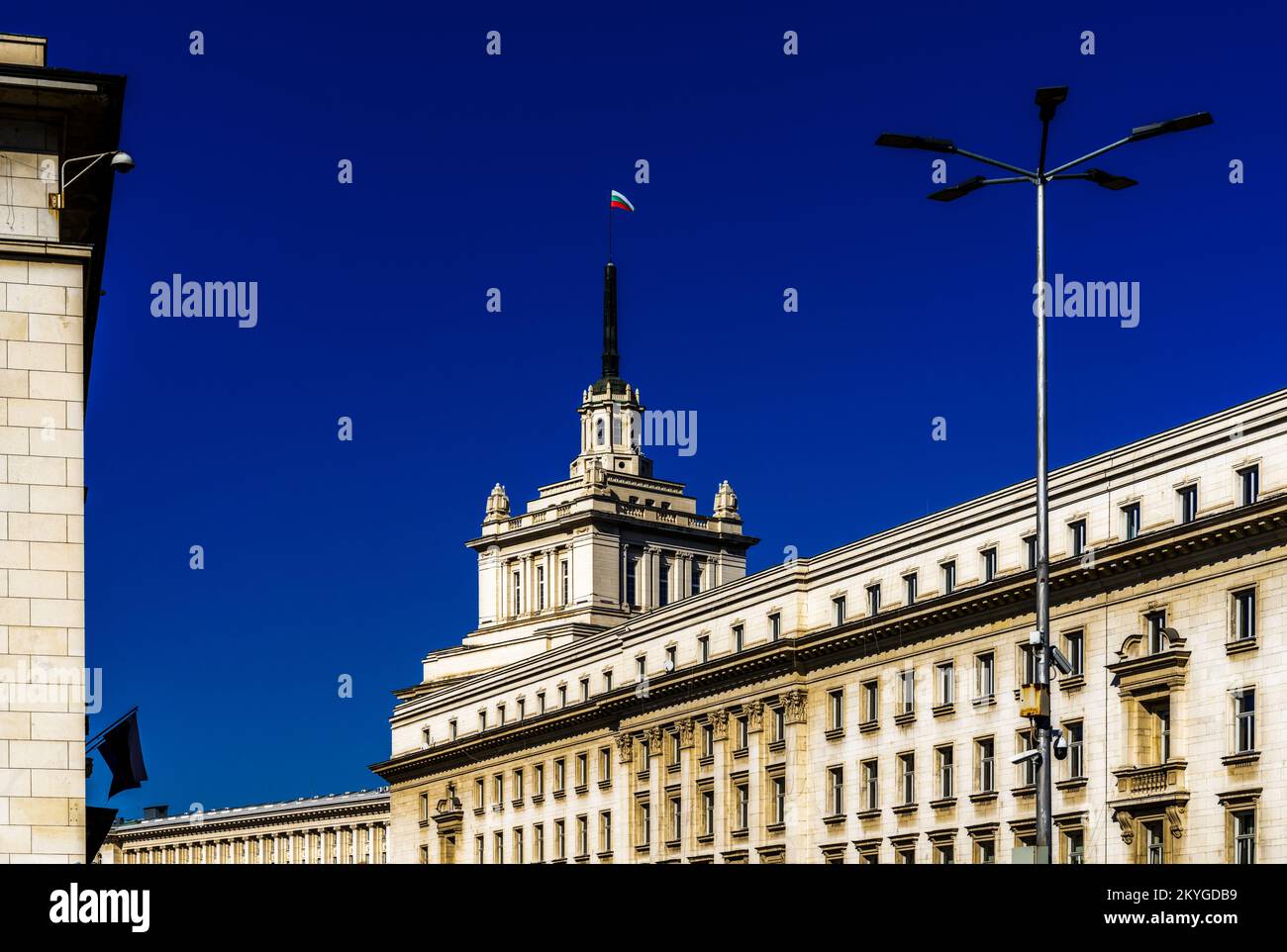 Sofia, Bulgaria - 30 ottobre, 2022: Vista del Largo e l'ex Casa del Partito nel centro di Sofia Foto Stock