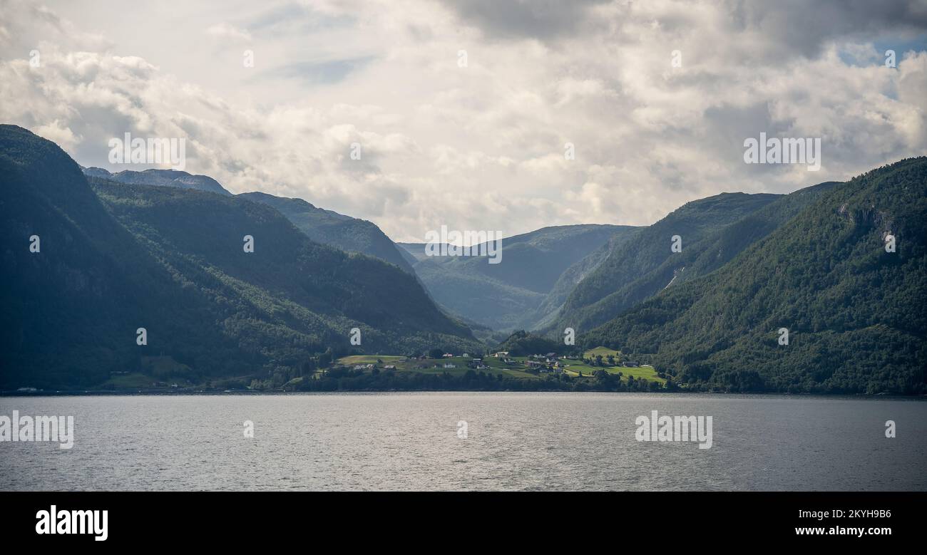 Sognefjord con il sole, Norvegia Foto Stock