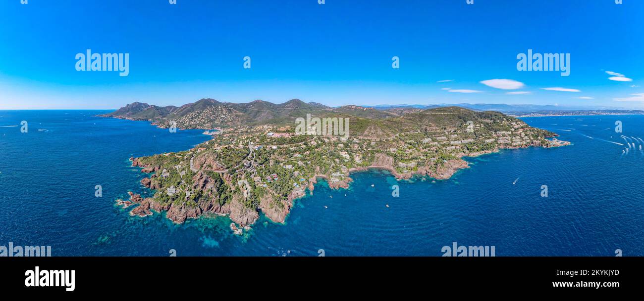Vista panoramica aerea sulla famosa costa azzurra Foto Stock