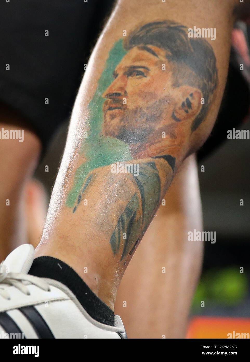 Soccer fan tattoo immagini e fotografie stock ad alta risoluzione - Alamy