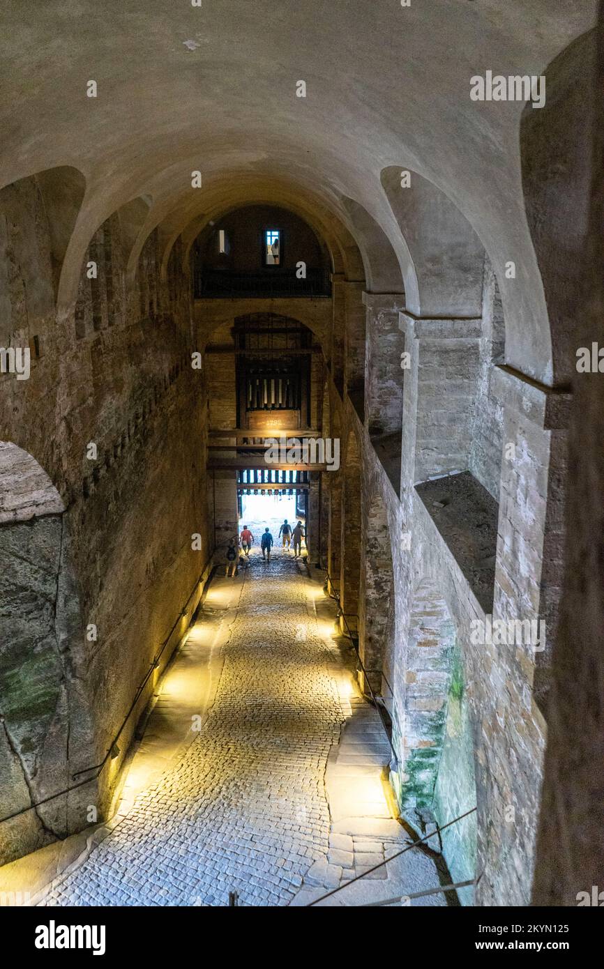 Konigstein è un'enorme fortezza nel sud-est della Germania. Foto Stock