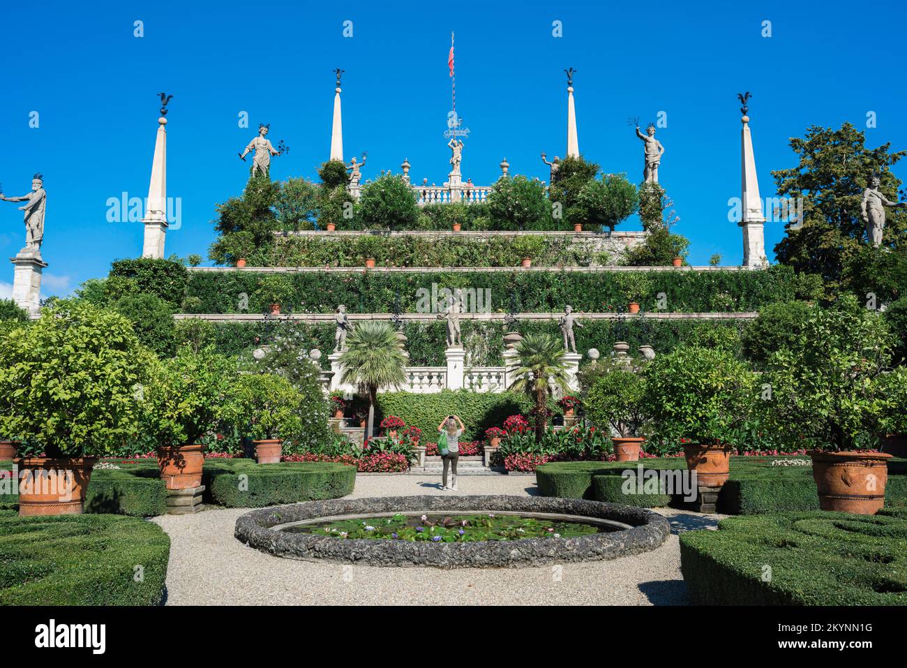 Isola Bella Lago maggiore, vista sul giardino terrazzato e il Giardino d'Amore parterre a Isola Bella, Isole Borromee, Lago maggiore, Italia Foto Stock