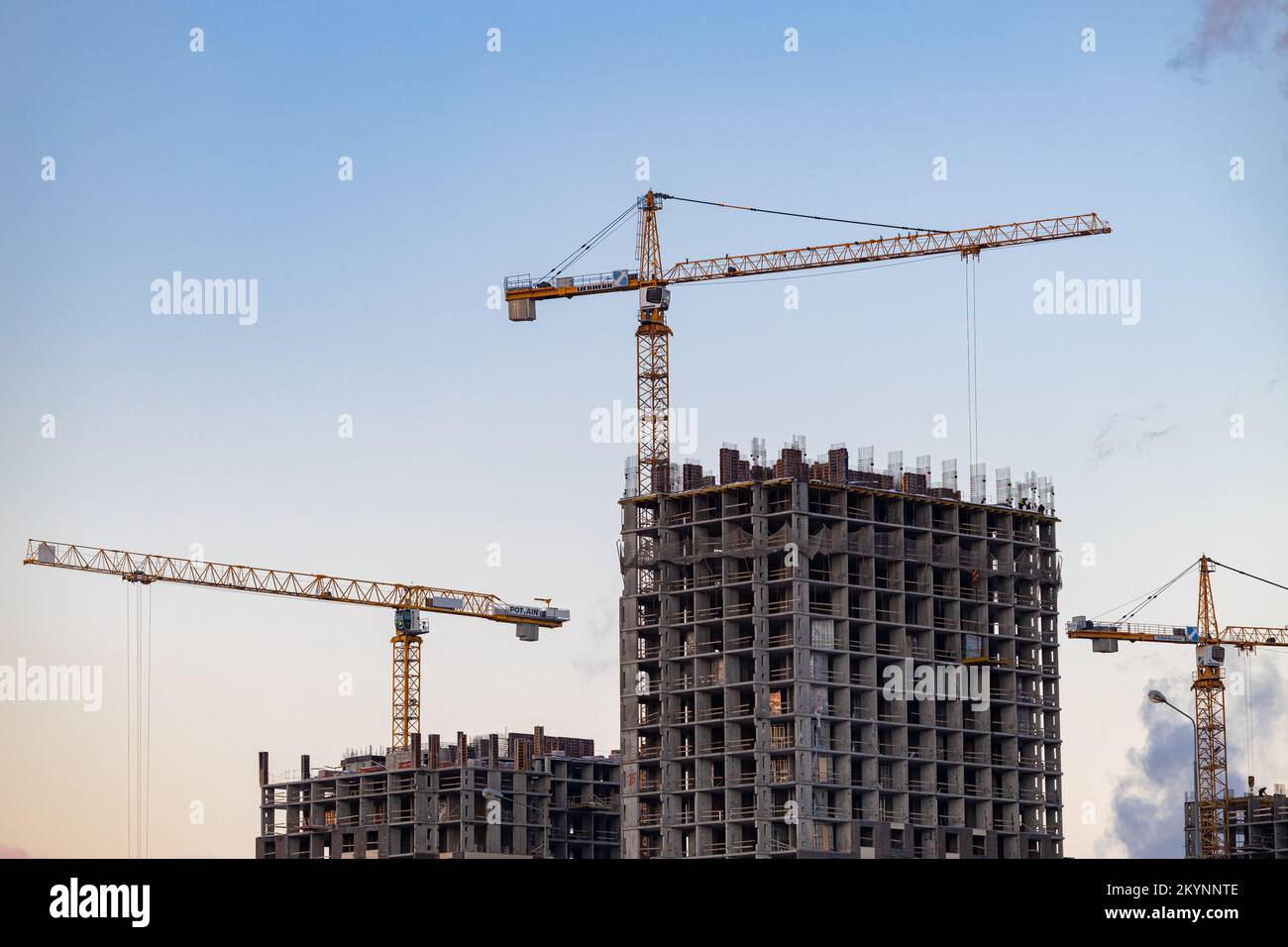 Mosca, Russia - 16 novembre 2022: Costruzione di un complesso residenziale Foto Stock