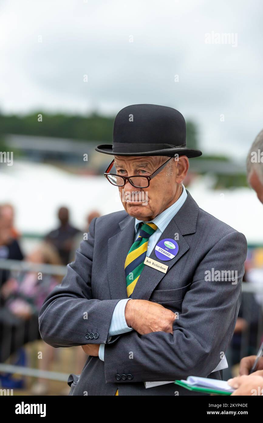 Great Yorkshire Show, Harrogate, Regno Unito. Luglio 15, 2022. Primo piano ritratto di Show Steward, Bob Richardson al Great Yorkshire Show, Day 4. Di fronte Foto Stock