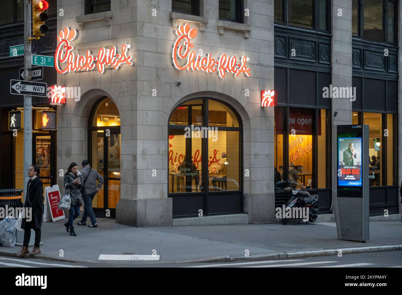 Chick-fil-A Corner Store in Park Avenue South a New York City, USA 2022 Foto Stock