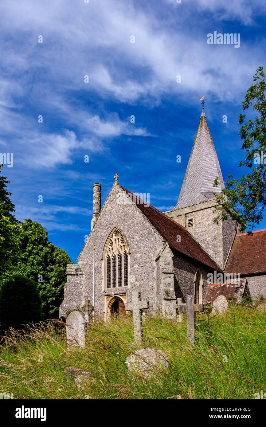 Chiesa di San Andrew, Alfriston, Wealden District, East Sussex, Inghilterra, Regno Unito Foto Stock