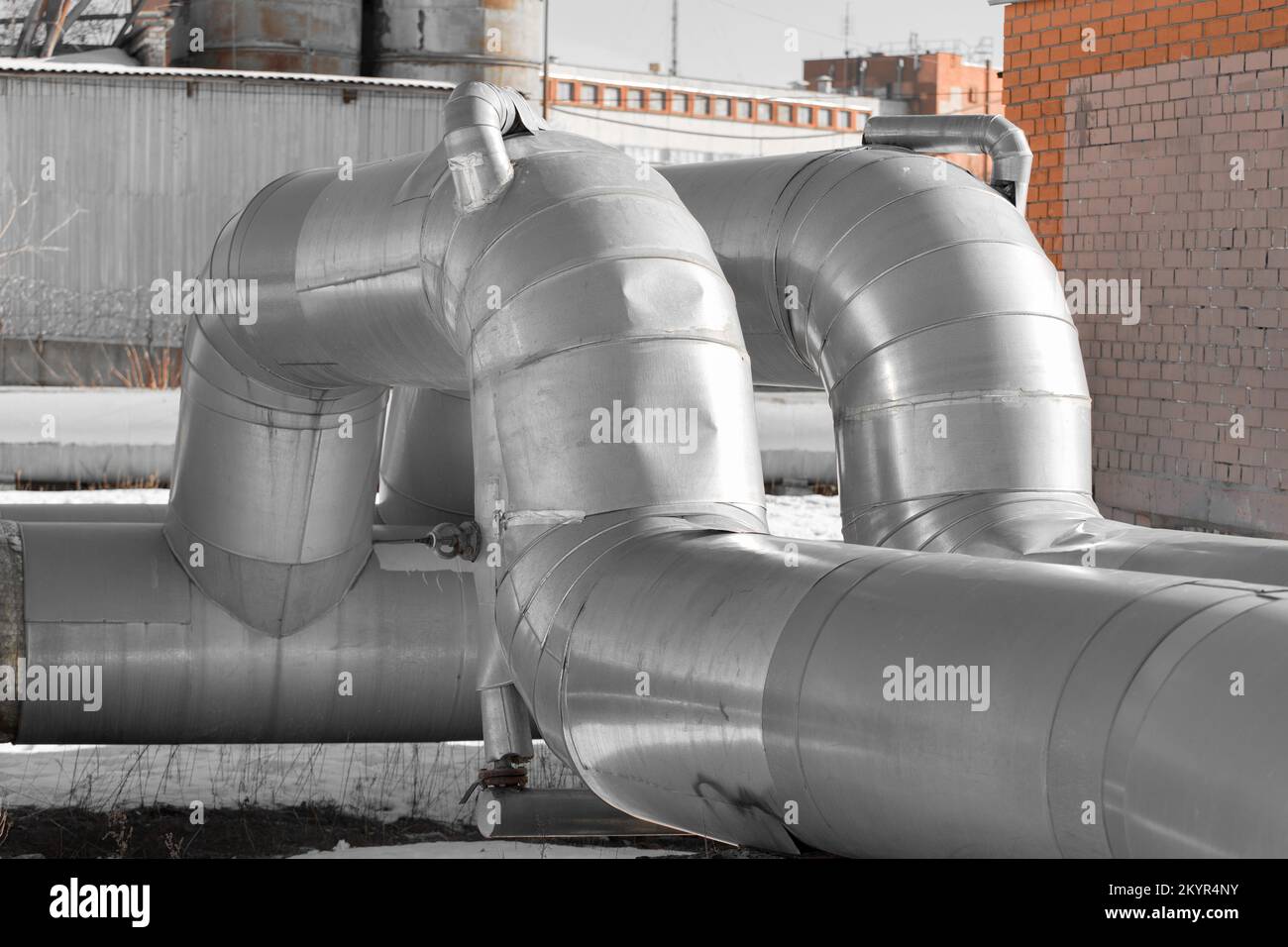 Sistema di tubi industriale impianto di tubazioni acciaio fabbrica di tubi per pompe industriali. Foto Stock