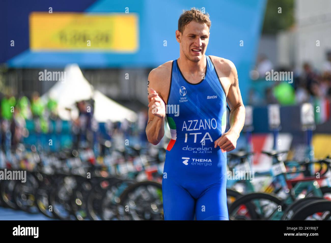 Nicola Azzano (Italia). Triathlon uomini. Campionato europeo di Monaco 2022 Foto Stock