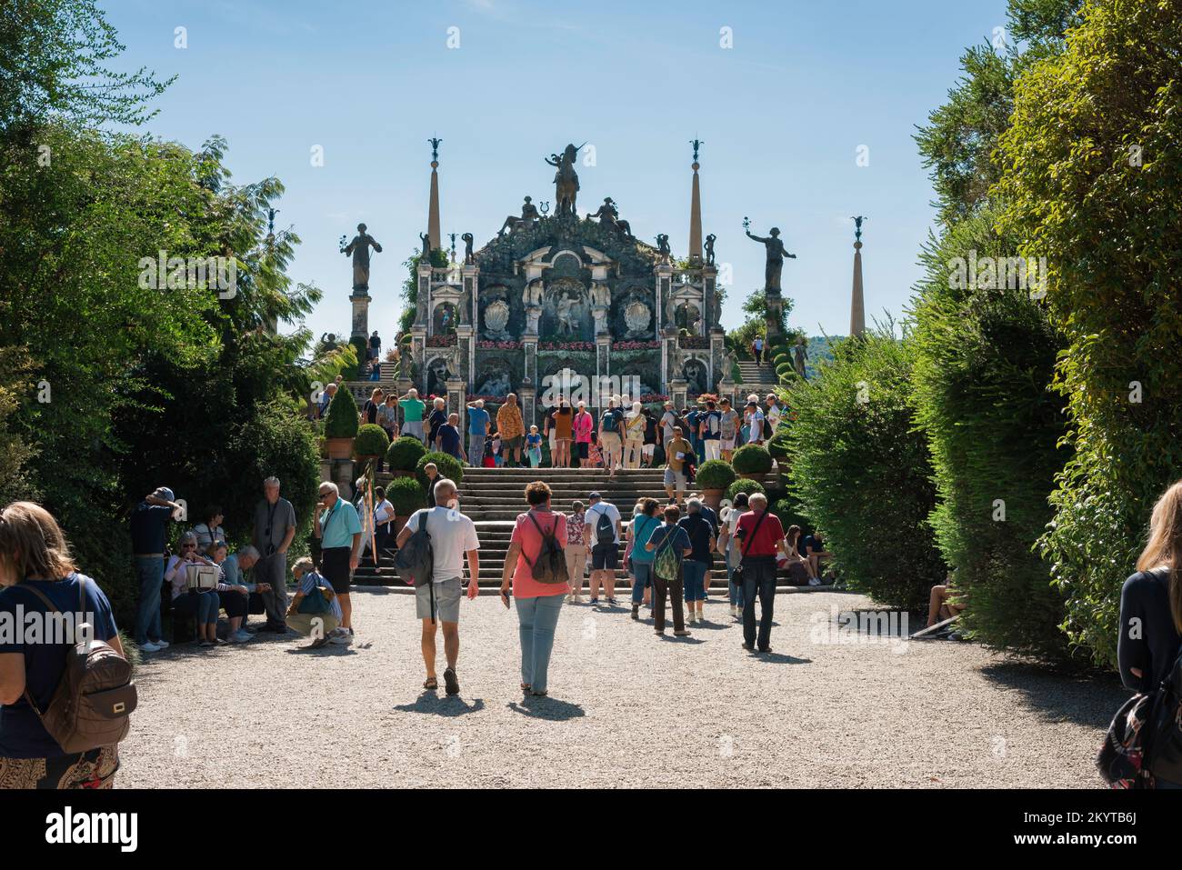 Isola Bella Lago maggiore, vista estiva del Teatro massimo - il famoso giardino terrazzato di Isola Bella, Isole Borromeo, Lago maggiore Foto Stock