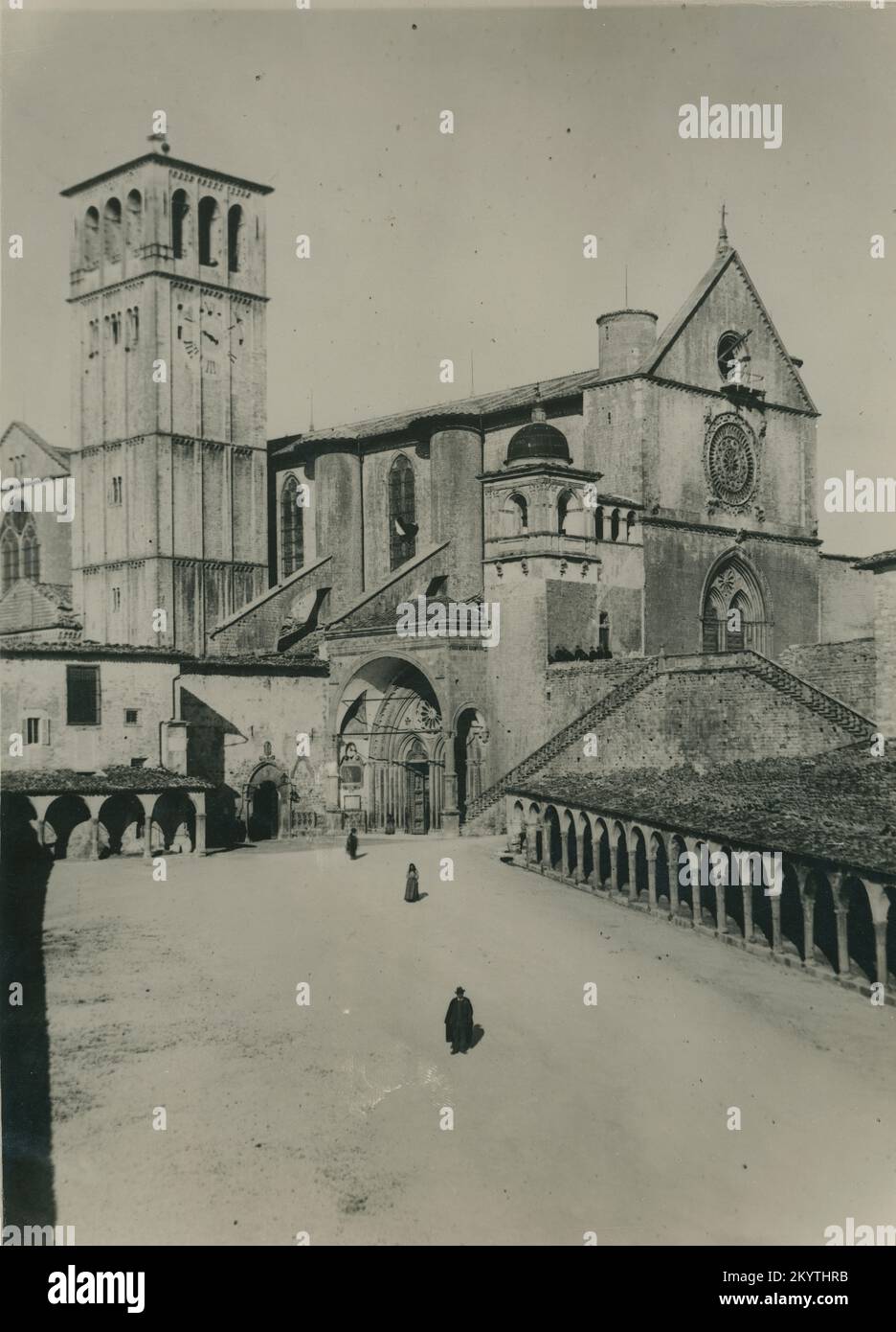 25/10/1930 ASSISI BASILICA SUPERIORE DI S. FRANCESCO AD ASSISI. NOZZE DI S.A.R. LA PRINCIPESSA GIOVANNA DI SAVOIA CON S.M. RE BORIS III DI BULGARIA Foto Stock