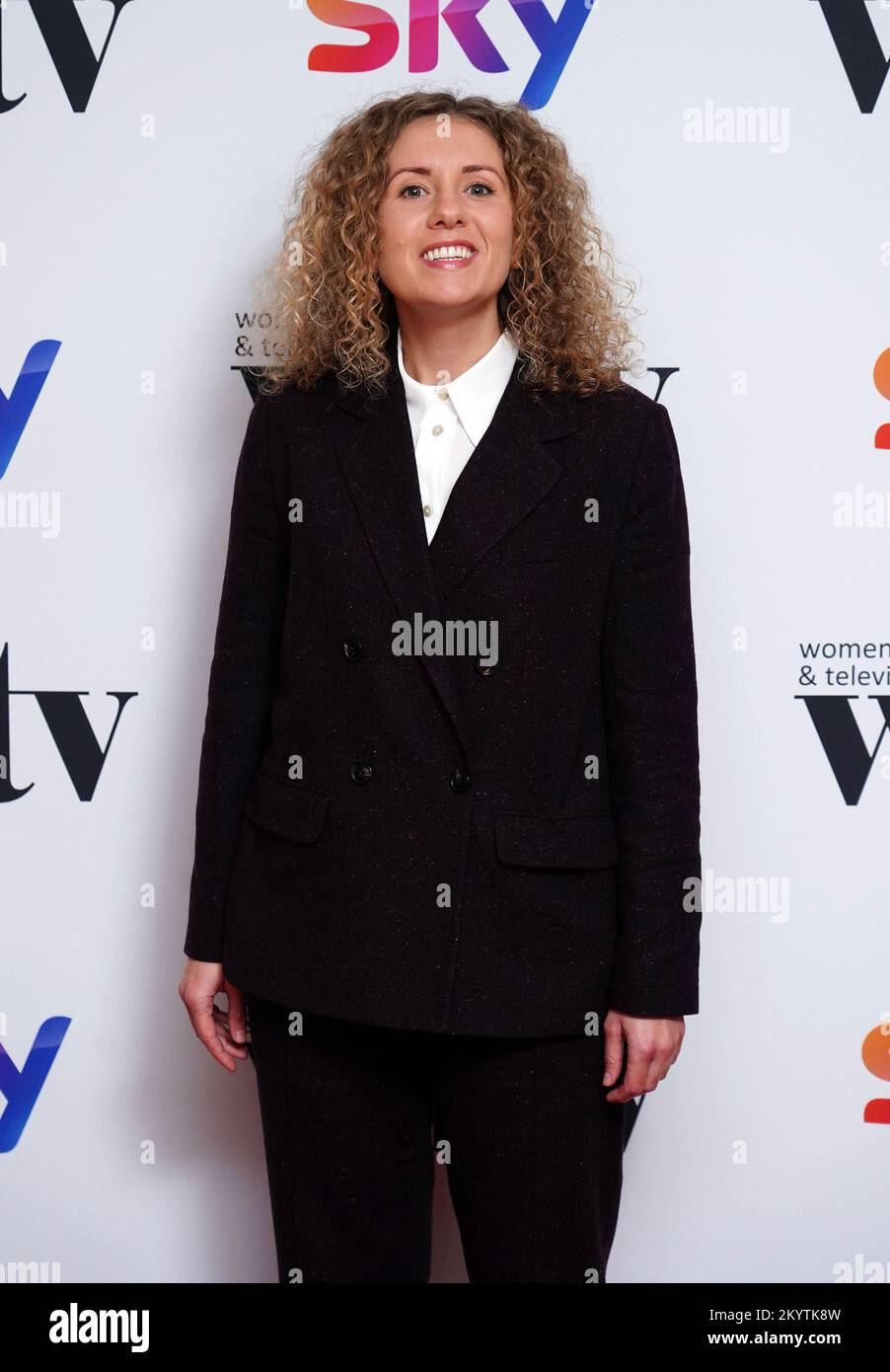 Kayleigh Llewellyn partecipa ai Women in Film and TV Awards al London Hilton Park Lane, nel centro di Londra. Data immagine: Venerdì 2 dicembre 2022. Foto Stock