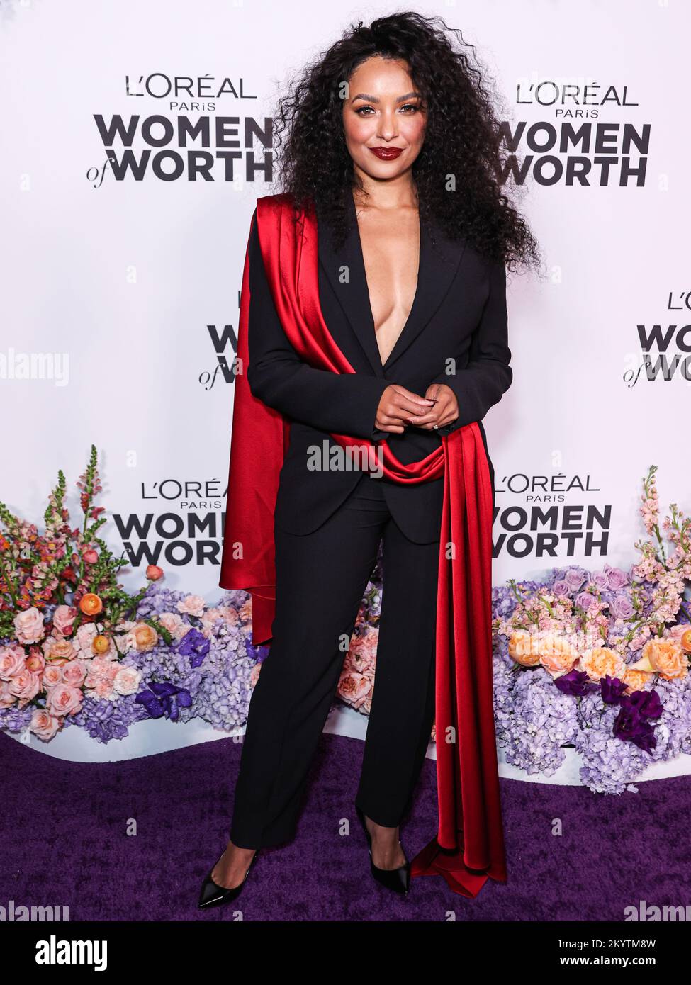 Los Angeles, Stati Uniti. 01st Dec, 2022. LOS ANGELES, CALIFORNIA, USA - 01 DICEMBRE: L'attrice americana Kat Graham arriva alla Women of Worth Celebration 2022 di l'Oreal Paris che si tiene all'Ebell di Los Angeles il 1 dicembre 2022 a Los Angeles, California, Stati Uniti. (Foto di Xavier Collin/Image Press Agency) Credit: Image Press Agency/Alamy Live News Foto Stock