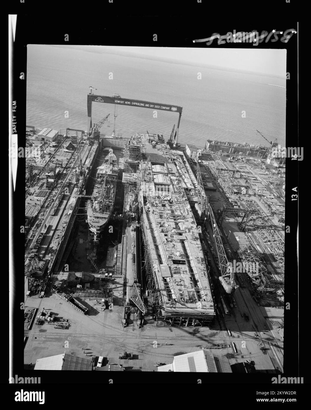 CVA(N) 68 Chester W. Nimitz , navi, Navali, Barche, Storia Navale, Navy Foto Stock