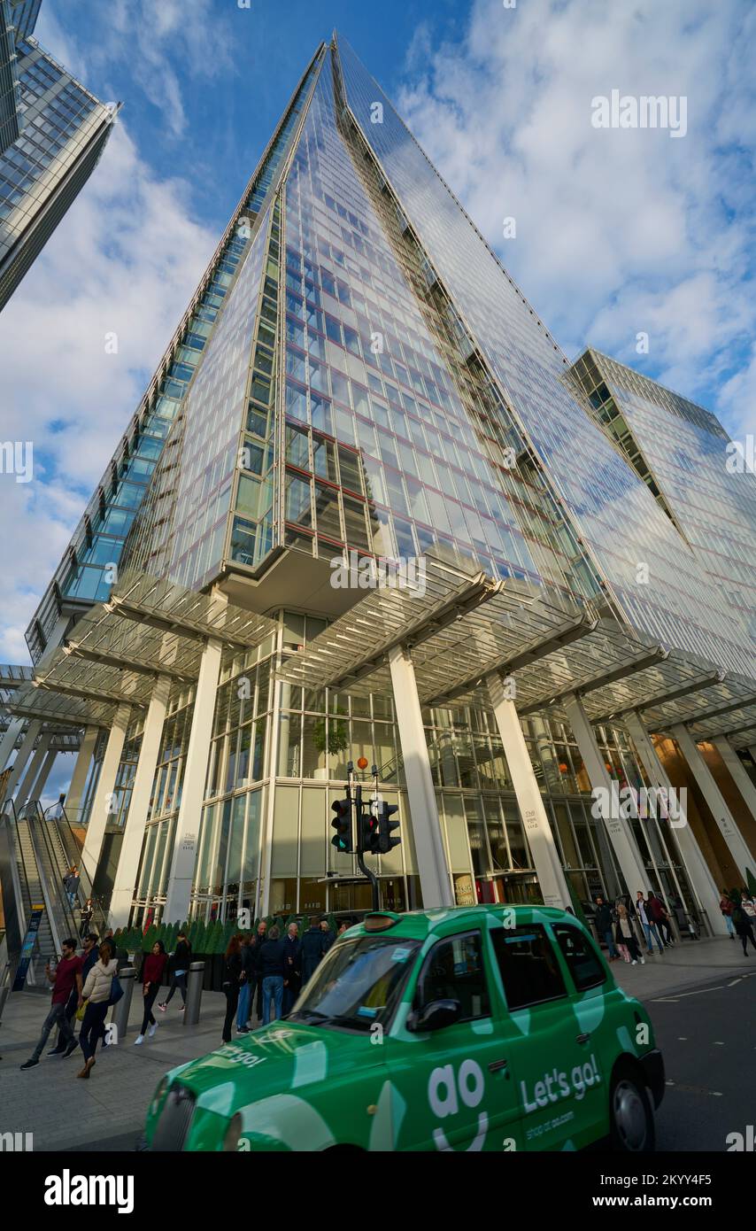 Lo shard. Londra. Edificio in vetro. Edificio moderno Foto Stock