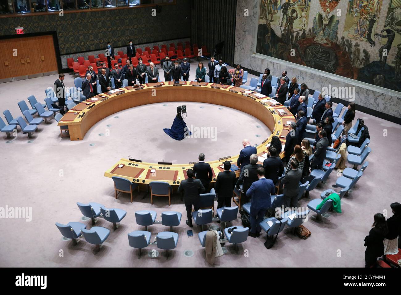 Nazioni Unite. 30th Nov 2022. I membri del Consiglio di sicurezza delle Nazioni Unite osservano un minuto di silenzio in memoria dell'ex presidente cinese Jiang Zemin presso la sede delle Nazioni Unite a New York, 30 novembre 2022. Credit: Xie e/Xinhua/Alamy Live News Foto Stock
