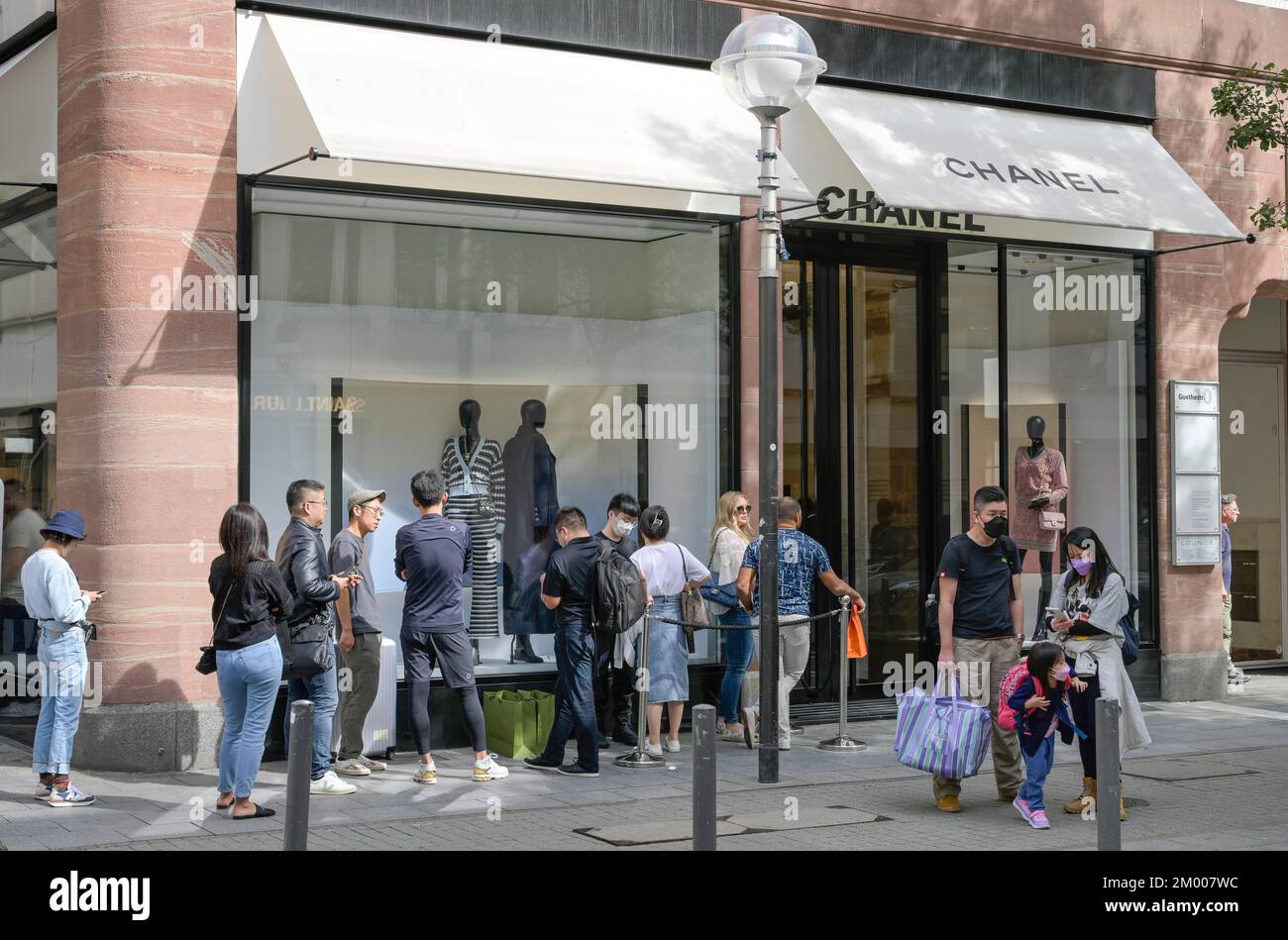 Coda, Chanel, Shopping, persone, Goethestraße, Francoforte sul meno, Assia, Germania, Europa Foto Stock