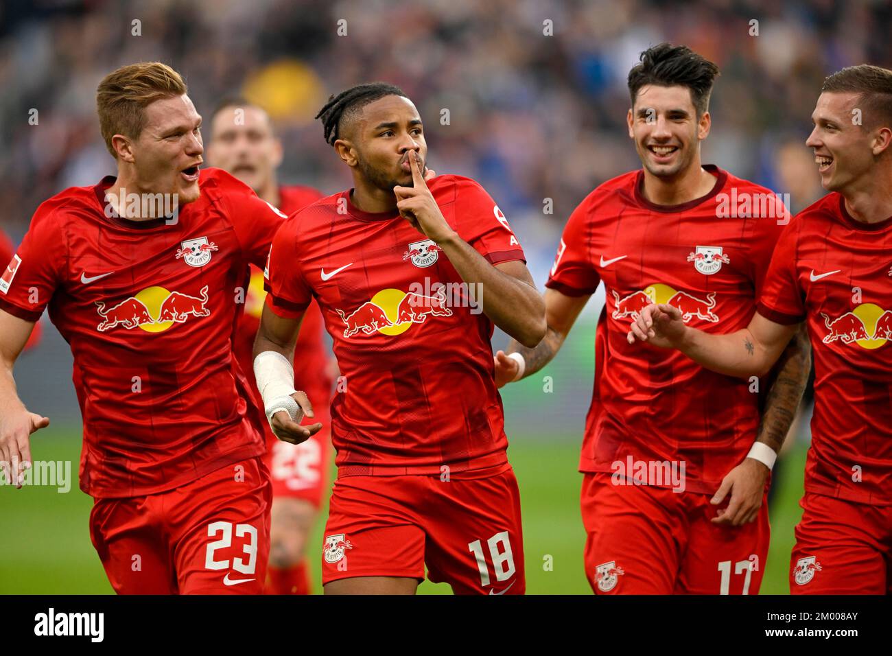 Gol Celebration, gesture, muto, Christopher Nkunku (18) RasenBallsport Leipzig RBL, Marcel Halstenberg (23) RasenBallsport Leipzig RBL, do Foto Stock