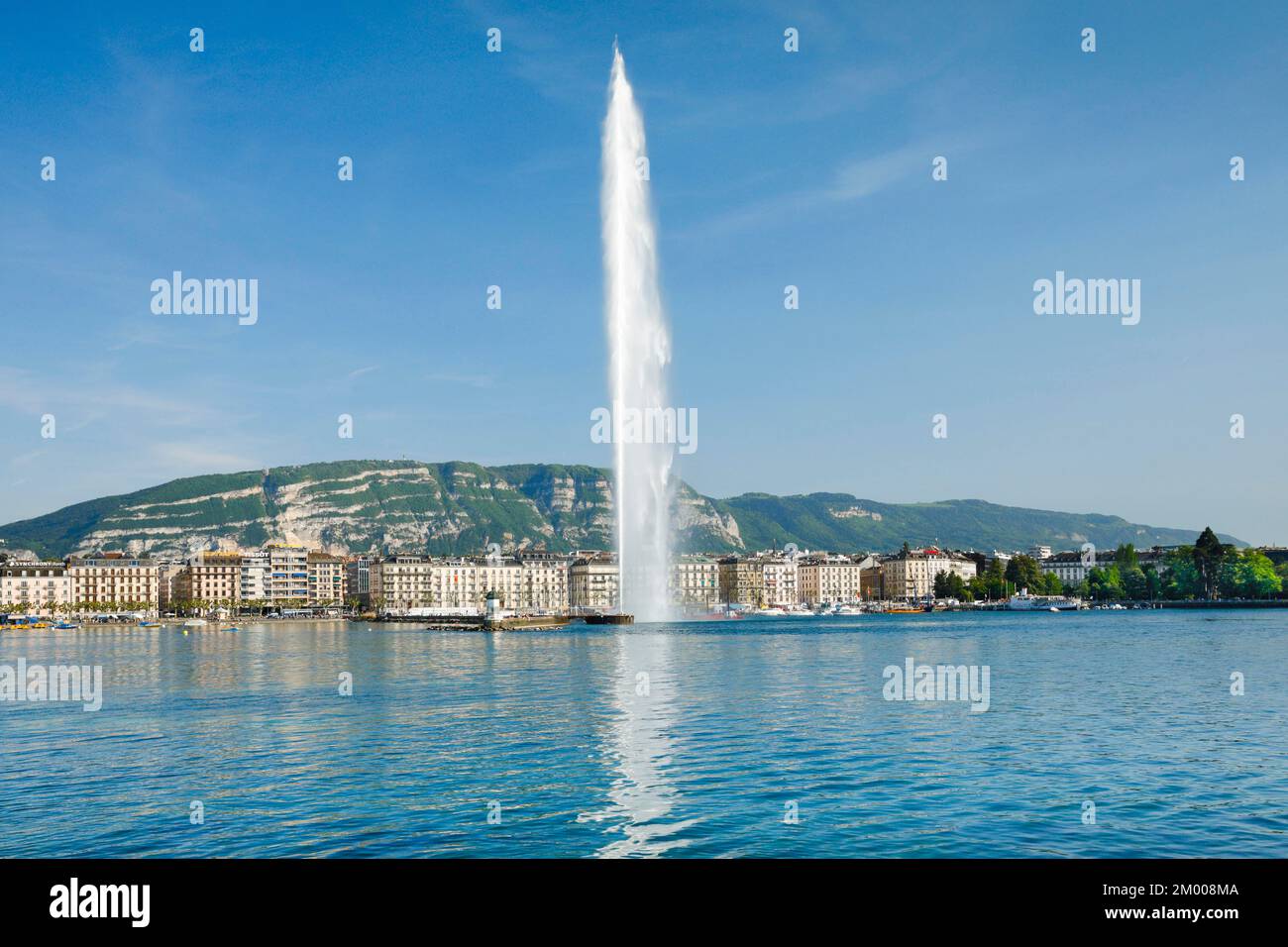 Il Jet d'eau, il punto di riferimento nel bacino del Lago di Ginevra, Cantone di Ginevra, Svizzera, Europa Foto Stock