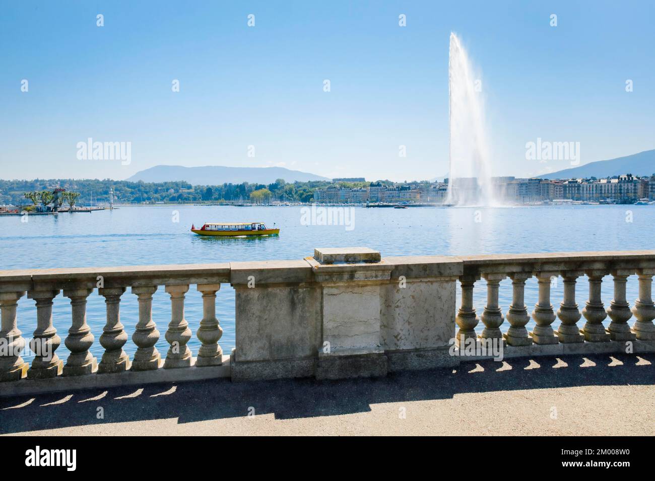 Il Jet d'eau, il punto di riferimento nel bacino del Lago di Ginevra, Cantone di Ginevra, Svizzera, Europa Foto Stock