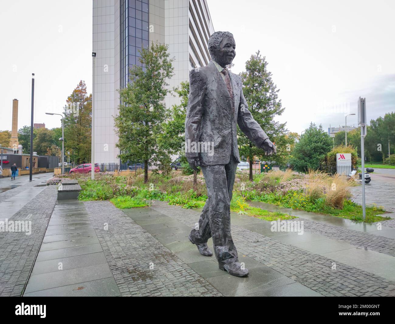 Statua di Nelson Mandela al Mandela Monument, chiamata "Long Walk to Freedom". Foto Stock