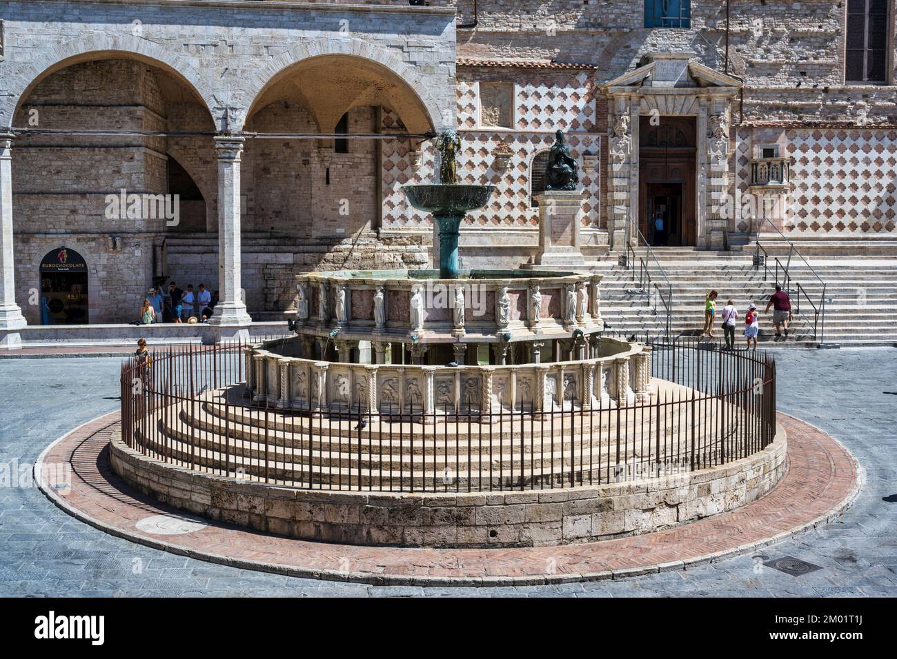 Fontana maggiore medievale in Piazza IV Novembre a Perugia, Umbria, Italia Foto Stock