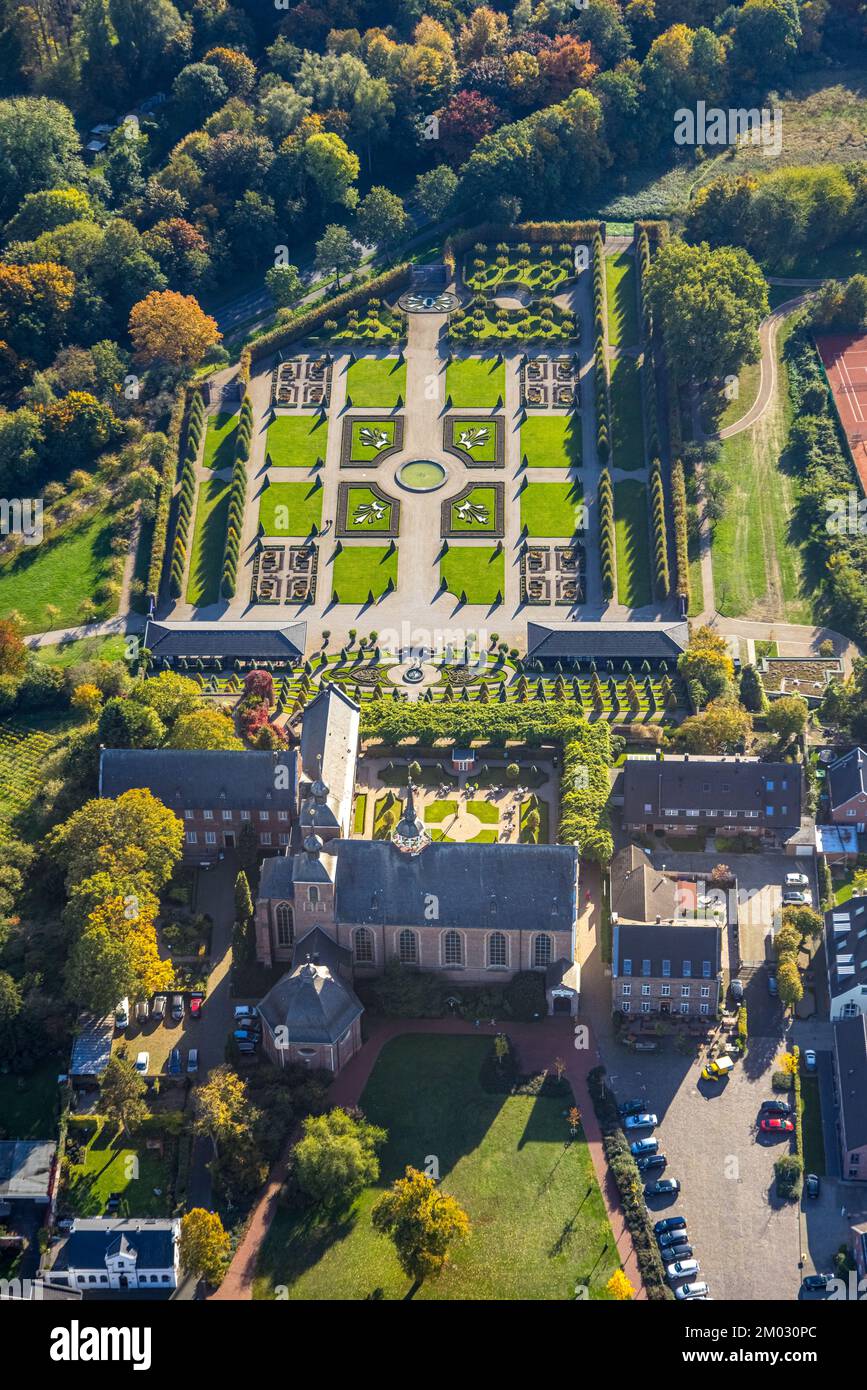 Luftbild, Kloster Kamp, kath. Abteikirche, Klostergarten, Terrassengarten, Kamperbrück, Kamp-Lintfort, Niederrhein, Ruhrgebiet, Nordrhein-Westfalen, D Foto Stock