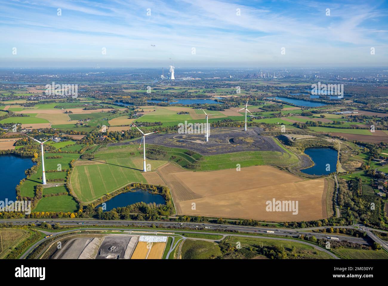 Luftbild, AEZ Abfallentsorgungszentrum Asdonkshof, Kiesbaggerei, Windräder, Rossenray, Kamp-Lintfort, Niederrhein, Ruhrgebiet, Nordrhein-Westfalen, De Foto Stock