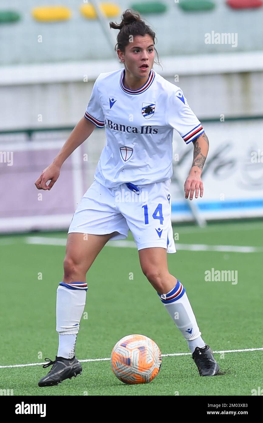 Palma Campania, Italia. 3rd Dec, 2022. Aurora De Rita AC Sampdoria in azione la Serie A Donne tra Pomigliano Calcio e UC Sampdoria allo Stadio Comunale Palma Campania Pomigliano Calcio WIN 1-0 (Credit Image: © Agostino Gemito/Pacific Press via ZUMA Press Wire) Foto Stock