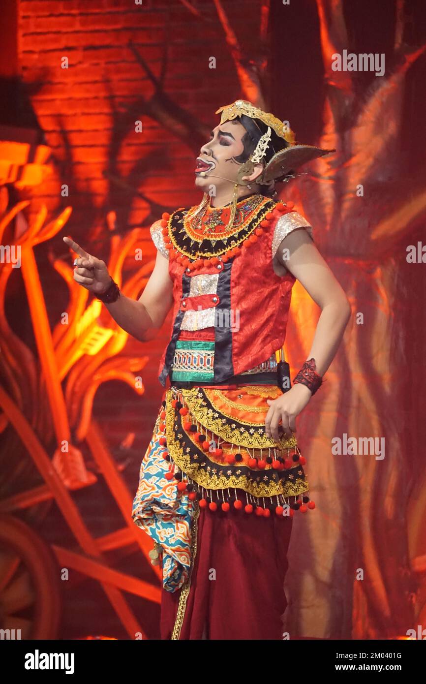 Il teatro di kresnayana con il titolo di Krishna harimurti (Krishna, maestro di leader) Foto Stock