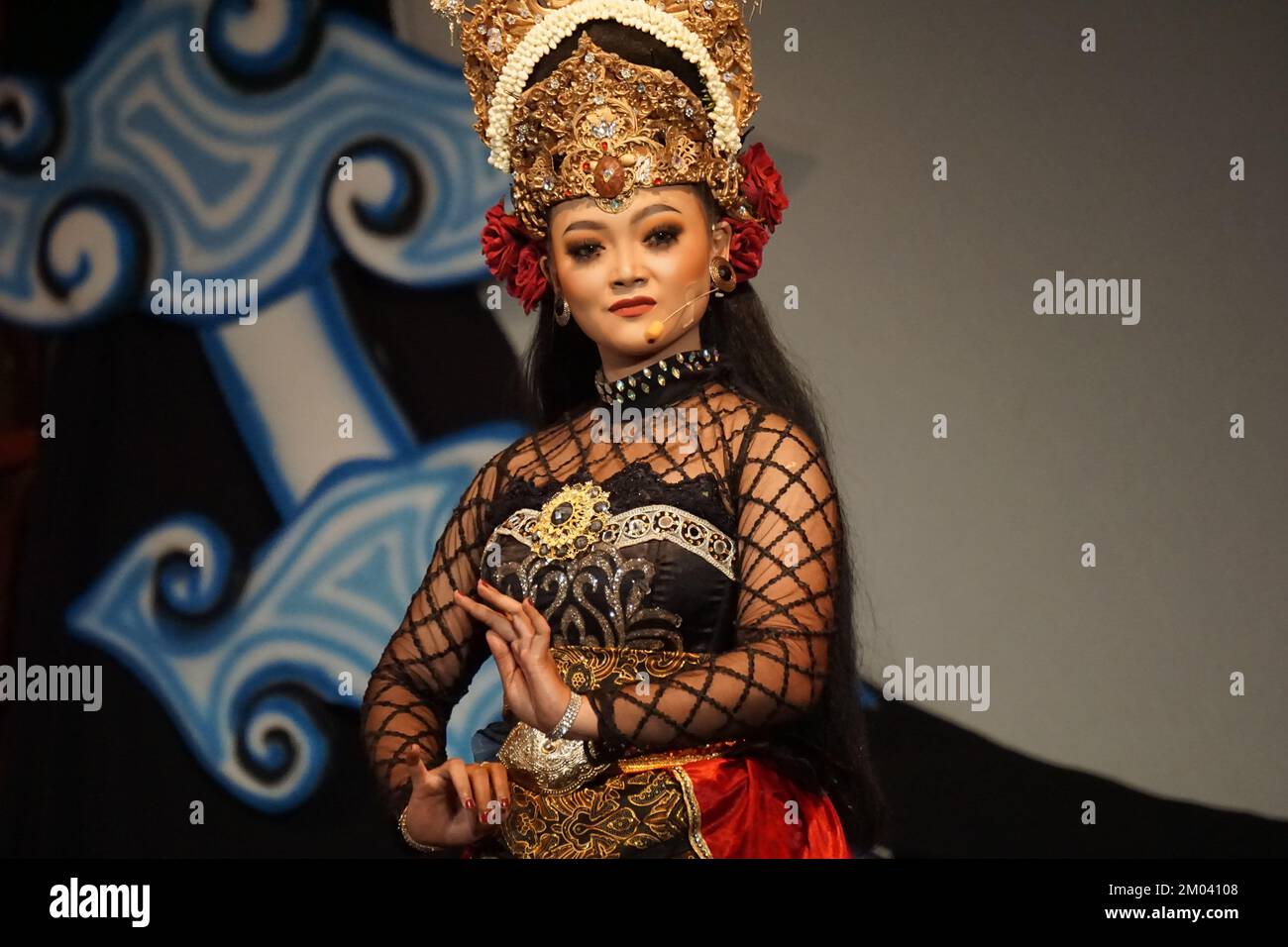 Il teatro di kresnayana con il titolo di Krishna harimurti (Krishna, maestro di leader) Foto Stock