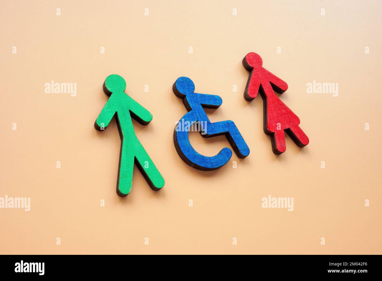 Figure di diversi colori come simbolo di inclusività e diversità. Foto Stock