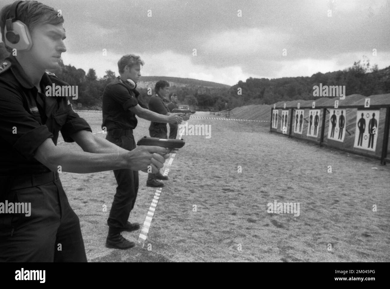 Sparare la polizia e il gruppo speciale GSG 9 in una cava su 15.6.1979 vicino Menden, Germania, Europa Foto Stock