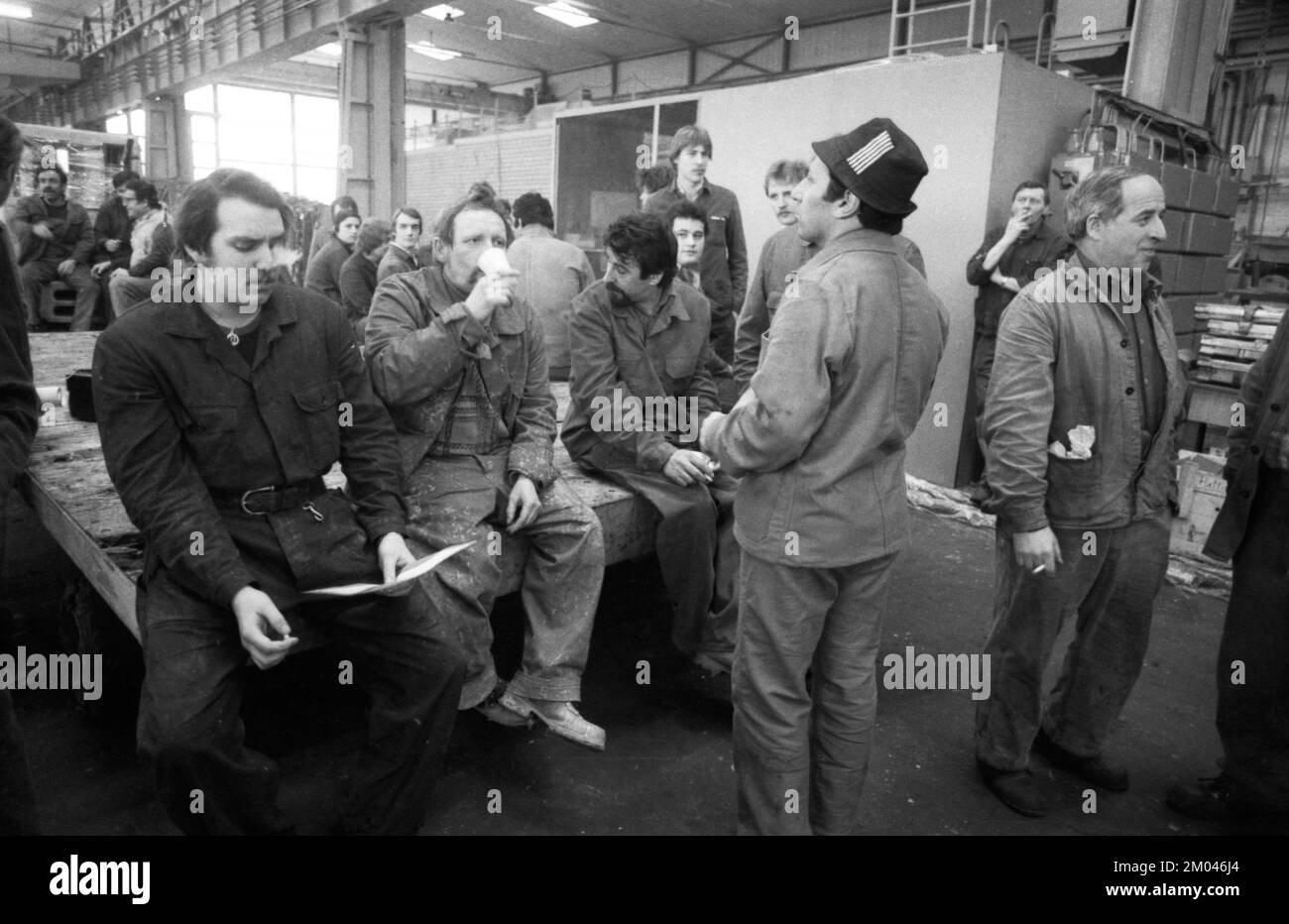 Sciopero di avvertimento di IG Metall nella disputa di contrattazione collettiva a Orenstein & paddock su 05.03.1981 a Dortmund, Germania, Europa Foto Stock