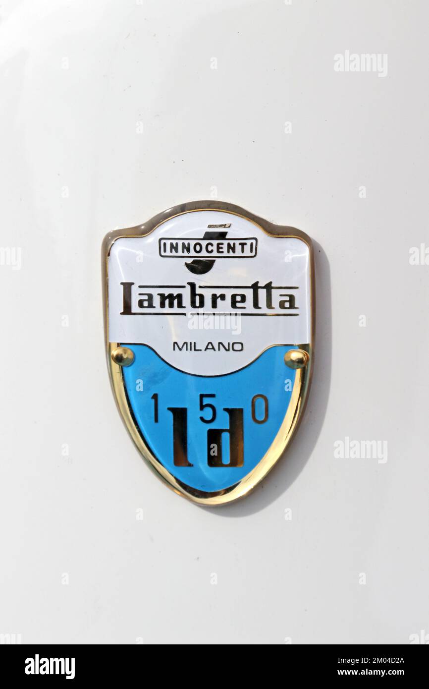 Lambretta logo immagini e fotografie stock ad alta risoluzione - Alamy
