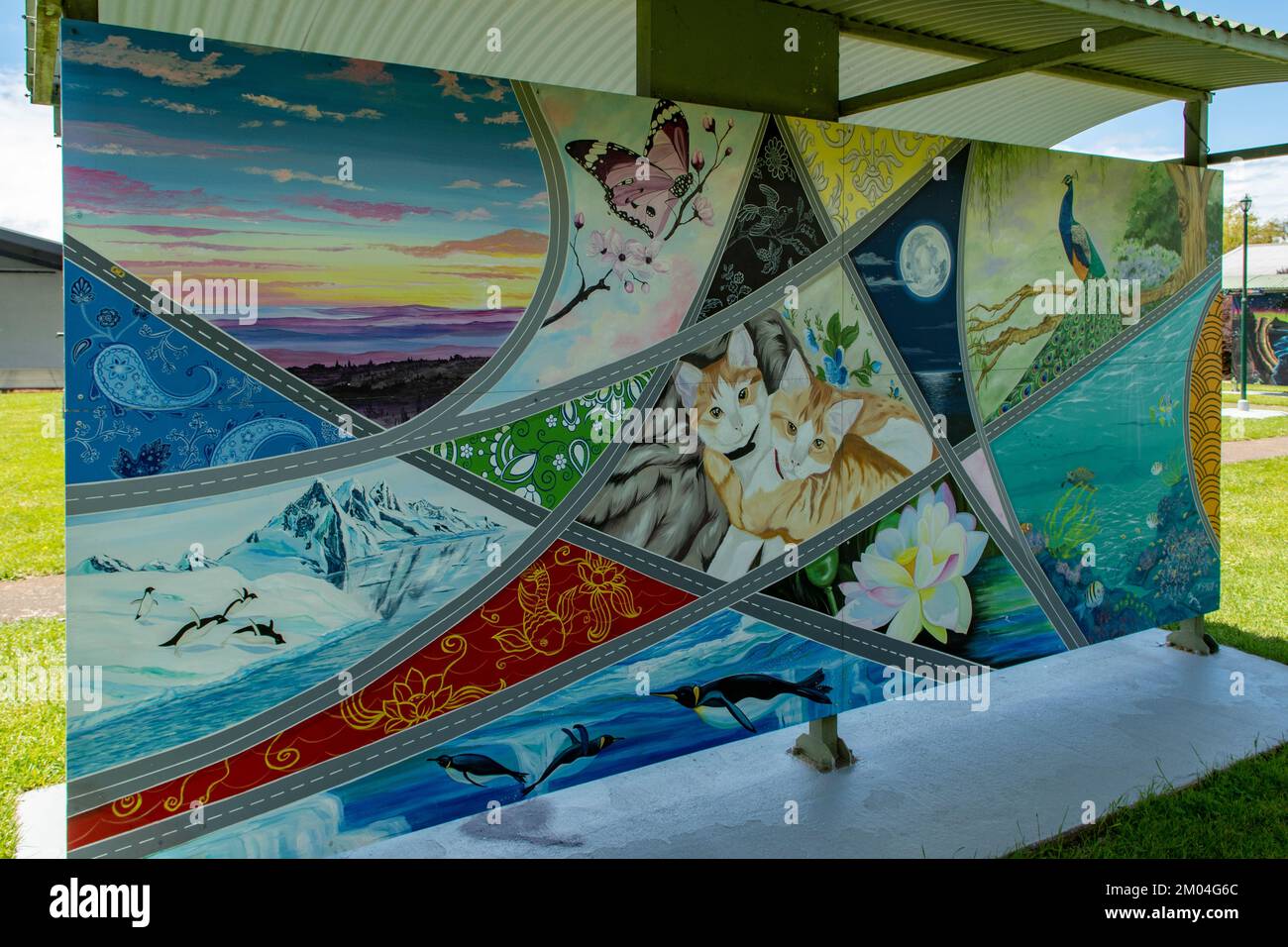 Scene di natura Street Art, Sheffield, Tasmania, Australia Foto Stock