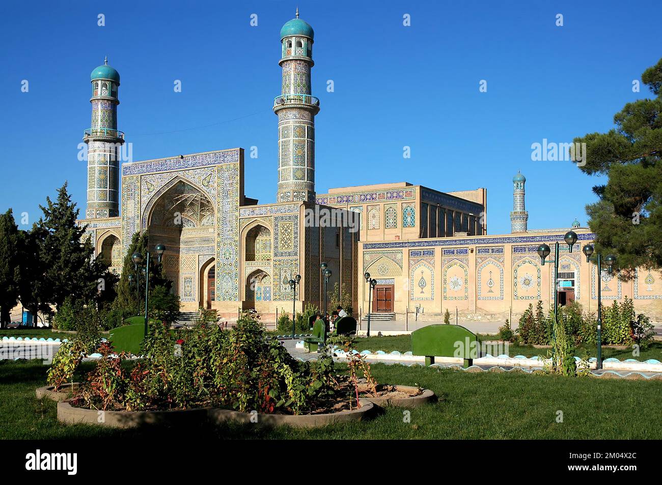 Herat nell'Afghanistan occidentale. La Grande Moschea di Herat (Venerdì Moschea o Jama Masjid) con giardino. Foto Stock